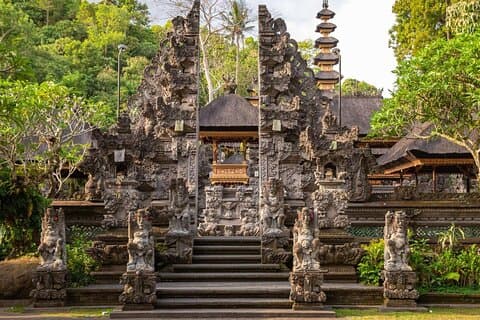 Ubud Story Walking Tour (Spanish, Japanese, English Guide)