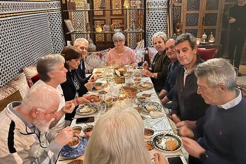 Marockansk lunch eller middag med Henna i en traditionell Riad i Fès