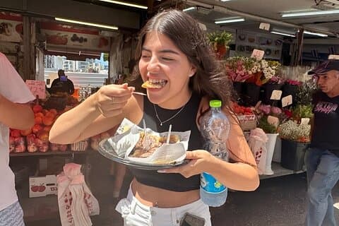Tel Aviv: Carmel Market Food Tasting Tour “Shuk Hacarmel”
