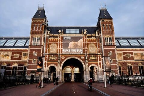 Tour guidato privato del Rijksmuseum – Maestri olandesi e storie nascoste