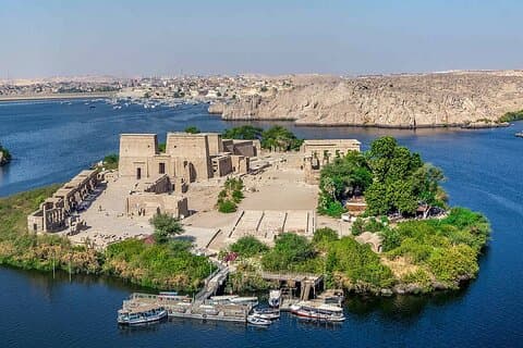 Luxor naar Aswan Tour met Edfu en Kom Ombo