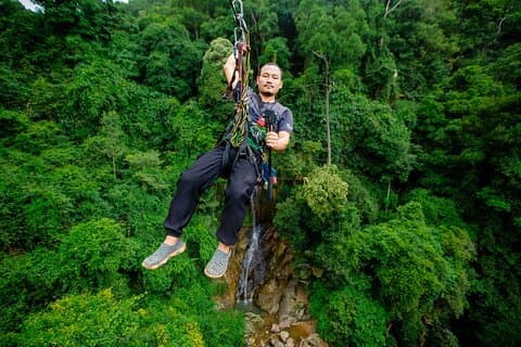 Koh Samui Jungle Zipline y cafetería con vistas a la cascada