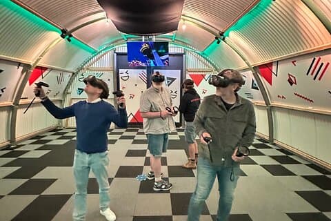 Free Roam VR in Amsterdam – Immerse Yourself in a Virtual World!
