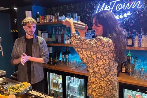 Shake, Mix & Sip: Cocktail Workshop in Old Nice