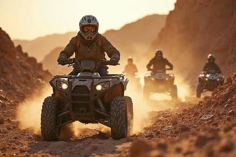 Sharm El Sheikh Desert Safari med Quad eller Buggy, middag og show