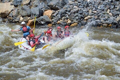 Clear Creek Avançado/Intermediário 2h 30m Rafting Trip