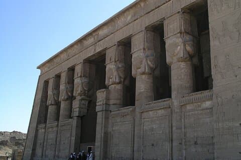 Visita ao Templo de Abydos - Templo de Hathor