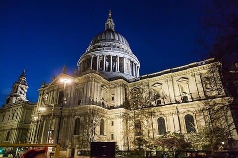 London bei Nacht Sightseeing Tour mit Open-Top Bus mit Fortgeschrittener