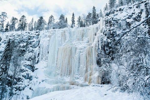 Visite des cascades gelées de Korouoma Canyon avec Photos Experts et barbecue