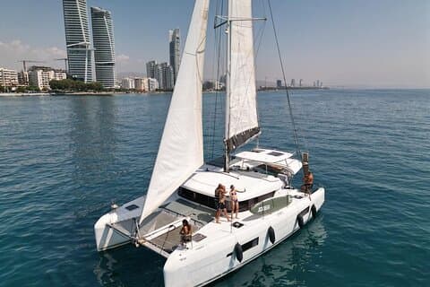 Croisières privées avec Catamaran Lagoon 42 à Limassol