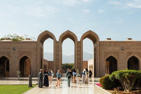 Guidad vandringstur i Sultan Qaboos stora moské i Muskat