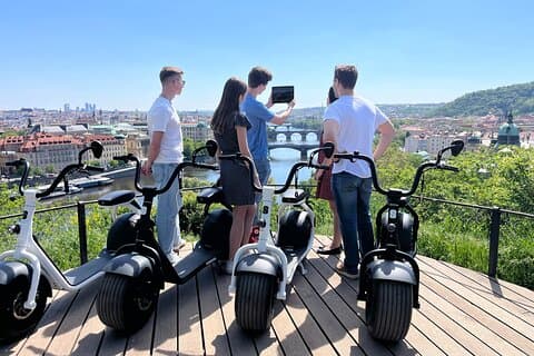 Visite de Prague en scooter: Fat Tire ou scooter ordinaire