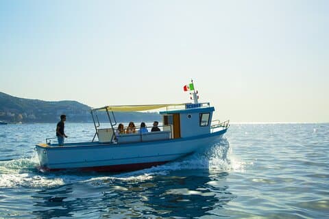 Excursion de pêche de Sorrente à Capri