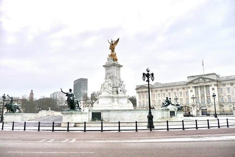 London's Top Sights and Landmarks Tour with Blue Badge Guide