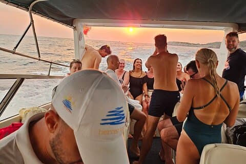 Blå grottan och Zanjice Beach Heldagstur med båt från Herceg Novi