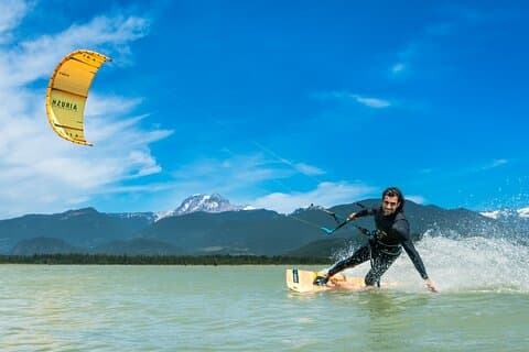 Båtassisterade kiteboardlektioner i Squamish