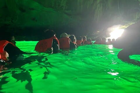 Grotta di smeraldo e avventura in motoscafo a 4 isole da Koh Lanta