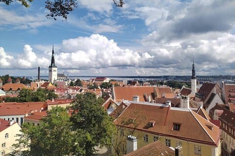 Tallinn Medieval Quest : Gioco di Misteri della Città Vecchia autoguidato