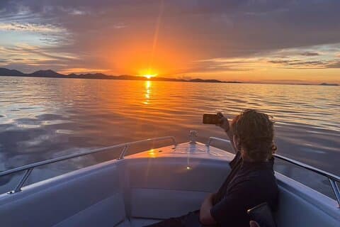 Phi Phi Sunrise Tour by Private Speedboat
