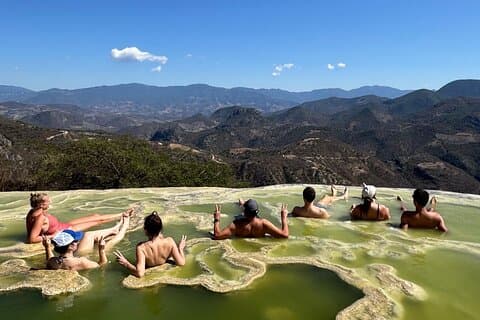 Hierve el Agua, Tule Tree, Mitla e Mezcal Distillery Tour