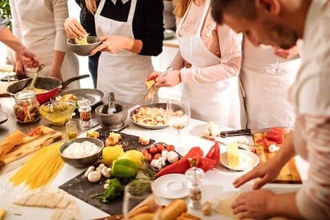 Cooking Masterclass and Market Tour in Rome - Semi Private