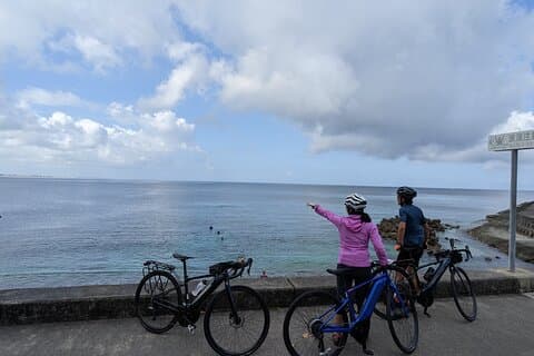 Excursão de bicicleta histórica de meio dia em Naha City