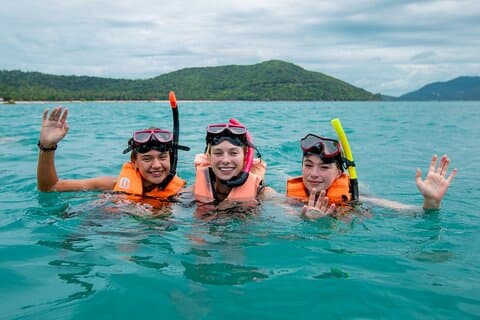 Ilha do Porco Koh Taen Snorkeling Tour em Speedboat de Koh Samui