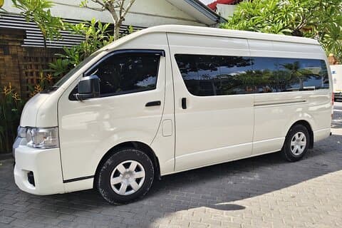 Bali Airport Transfer Check in or Check out Ubud Area Luxury Car