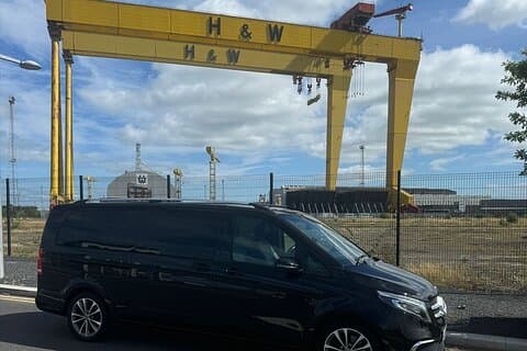 Besøg Belfast Peace Walls og Titanic Museum – Privat oplevelse