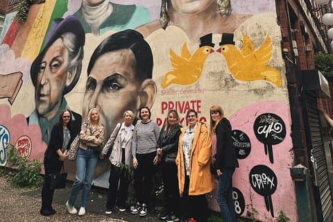 Un sabor de la historia de Manchester con comidas, bebidas y guía