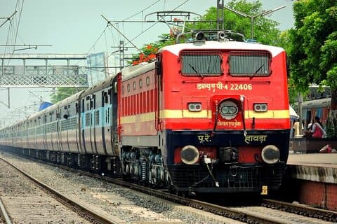 Jaipur nach Taj Mahal Agra Tagesausflug mit dem Zug