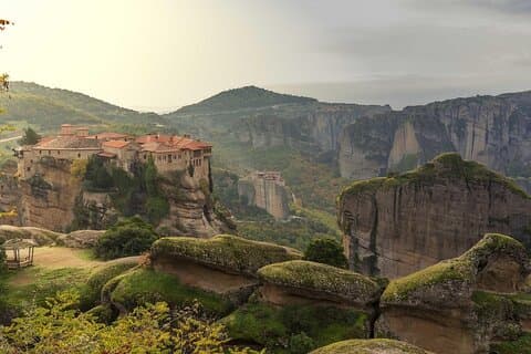 Private 9-Hour Meteora Tour with Luxury Vehicle