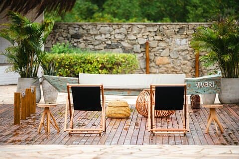 Vivari Beach Club: Gastronomia e Comfort in riva al mare