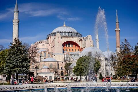 Tour guidato privato di Istanbul – Santa Sofia, Moschea Blu, Topkapi
