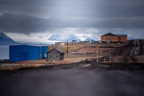 From Longyearbyen photo tour: Mysterious Barentsburg