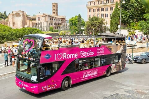 Visite officielle en bus touristique à arrêts multiples de Rome