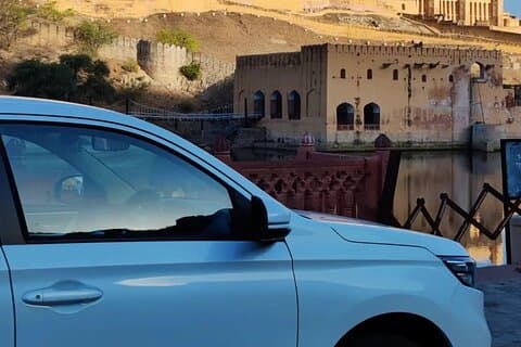 Servicio de Chofer Privado de ida de Sawai Madhopur a Jaipur