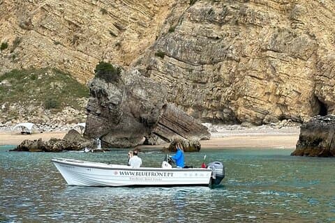 Taxibåt till Ribeiro do Cavalo Beach i Sesimbra