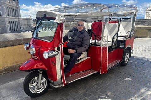 Descubra Madrid de Tuk Tuk – Tour de 1 hora