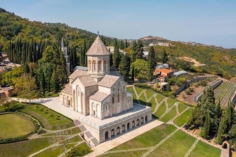 Från Tbilisi Sighnaghi Bodbe kloster och Kindzmarauli vingård