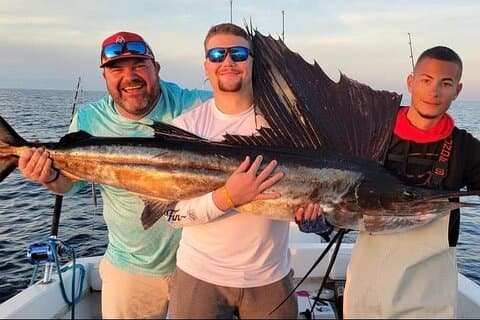 6hr Offshore Big Game Aventura de pesca