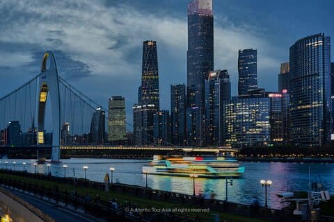 Canton Tower Top en Pearl River Nachtcruise