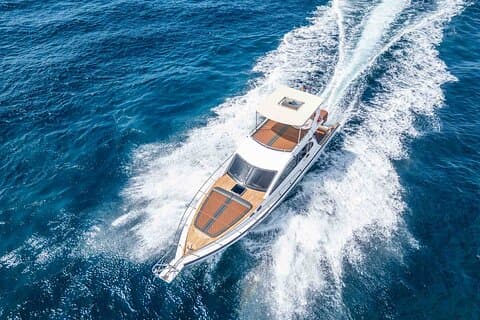 Full Day Nusa Penida di Honey Milk Yacht 13 metri