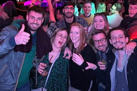 Descubra bares e vida noturna em Milão