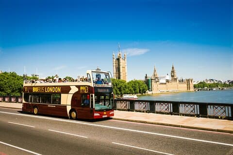 Tour turístico con paradas en autobús de Londres con crucero por el río opcional