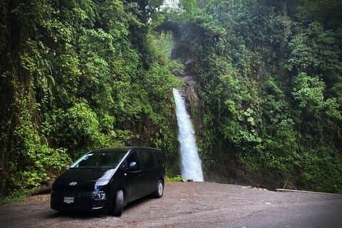 Privat transport Arenal til San Jose - Premium service VIP