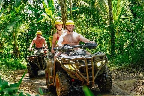 Los mejores tours en Ubud de Bali incluyen transporte de regreso