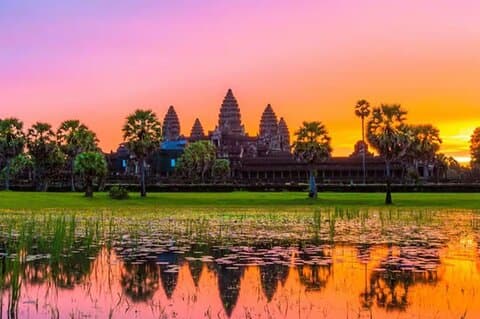 Tour du lever du soleil d'Angkor Wat