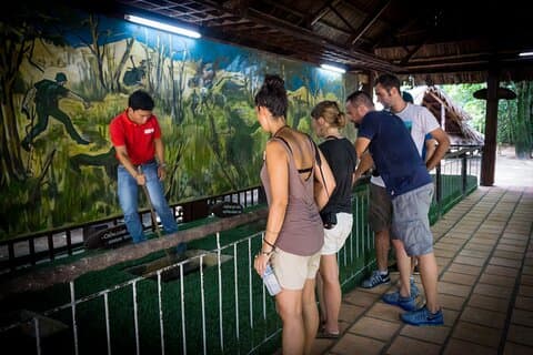 Privat dagstur til Cu Chi-tunnelene og Mekong Charm