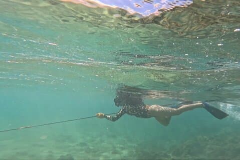Hawaiian Reef Spearfishing Lektion für Anfänger auf Kauai